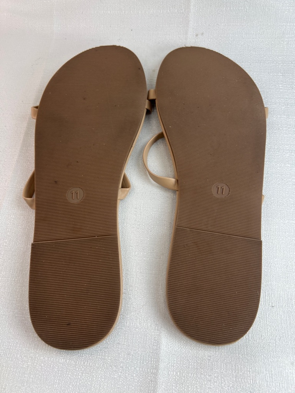 Shade & Shore, strapping tan sandals - Picture 4 of 4